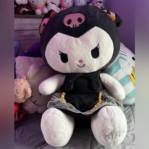 XL SANRIO KUROMI PLUSHIE